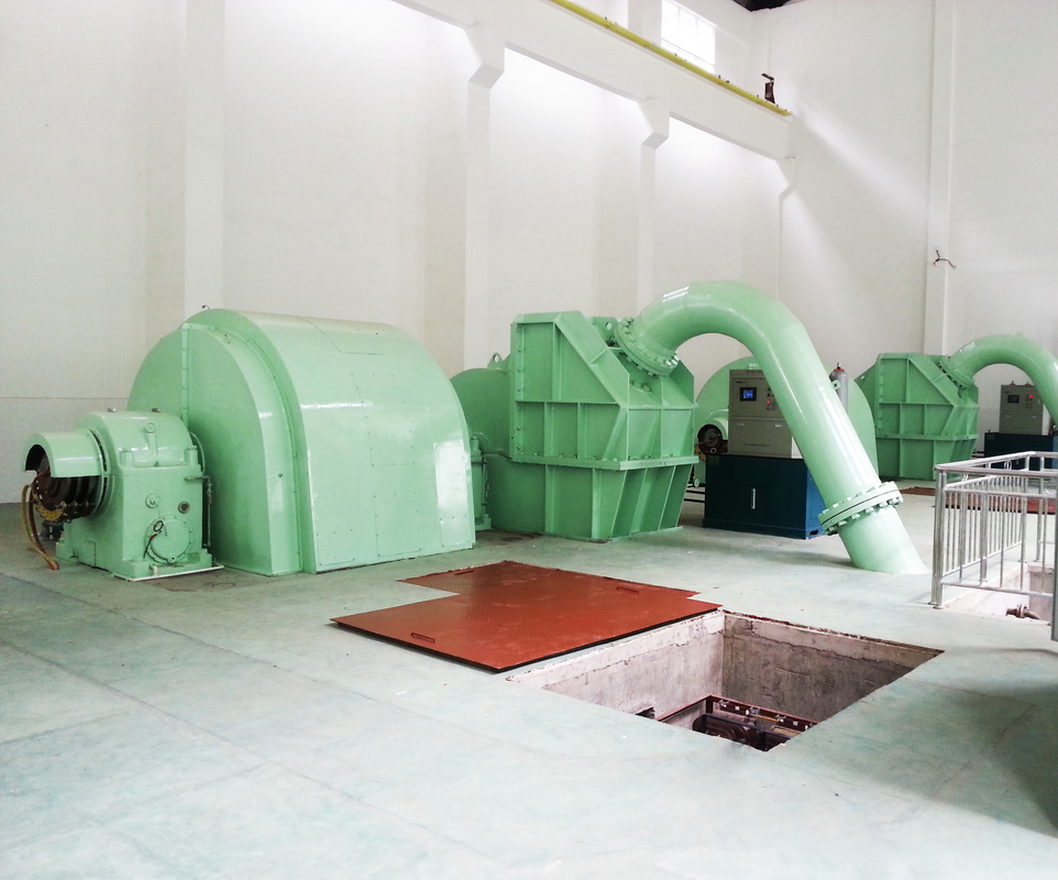 Τυπική ταχύτητα 6-10kV μονάδα γεννήτριας υδροτουρμπίνης Pelton με ψύξη αέρα / λάδι μικροκυβερνήτης