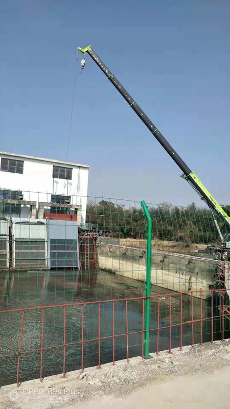 Μηχανή Καθαρισμού Σχάρας Απορριμμάτων με Κινητήρα, με Πάχος 4,5 έως 16 χιλιοστά και Εύρος Ταχύτητας 150RPM-1000RPM για Αφαίρεση Βιομηχανικών Απορριμμάτων