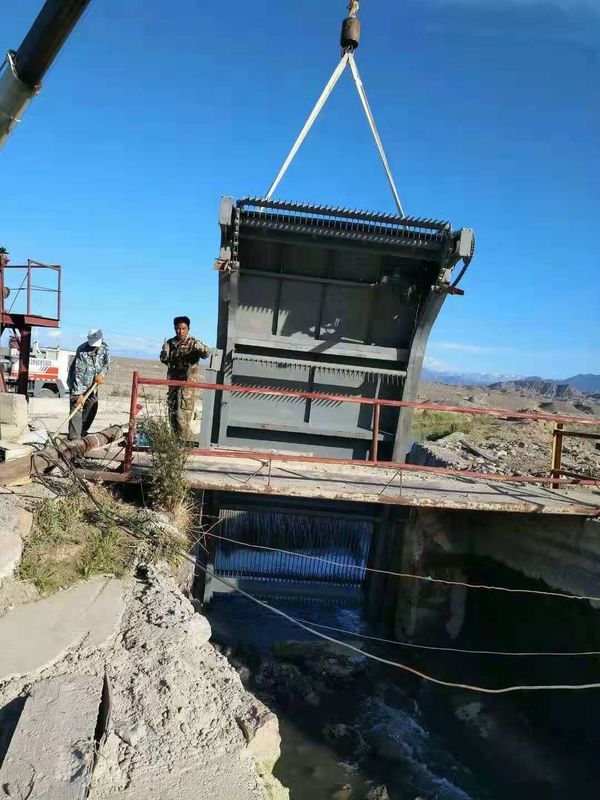 Μηχανή καθαρισμού σταθμών απορριμμάτων OEM με πάχος 4,5 έως 16 mm και διαστήματα πλέγματος 0,39 έως 15 mm για συντήρηση της πρόσληψης νερού