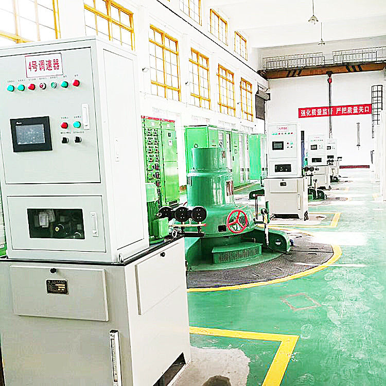 Σύστημα χειροκίνητου ή αυτόματου ελέγχου γεννήτριας υδροστροβίλου Kaplan με διάμετρο δρομέα 1-10 μέτρα