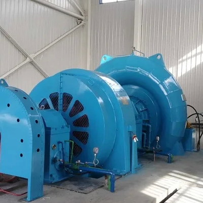 Αποτελεσματικότητα Κεφαλή νερού 5m-500m Γεννήτης υδροτουρμπίνης Προσαρμοσμένο μοντέλο 450-1000rpm 200kw-20mw