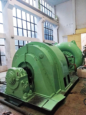 Δυνατότητα Γεννήτρια υδροτουρμπίνης 200kw-20mw Κεφαλή νερού 5m-500m RPM 450-1000rpm