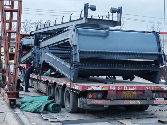 Προσαρμόσιμες ανά απαίτηση Βιομηχανικές μηχανές καθαρισμού που τροφοδοτούνται από κινητήρα κίνησης που παρέχουν σταθερά αποτελέσματα καθαρισμού